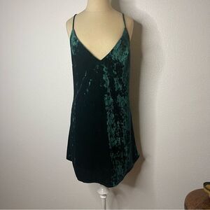 Embrace Medium Dress Green Velvet Spaghetti Strap Short